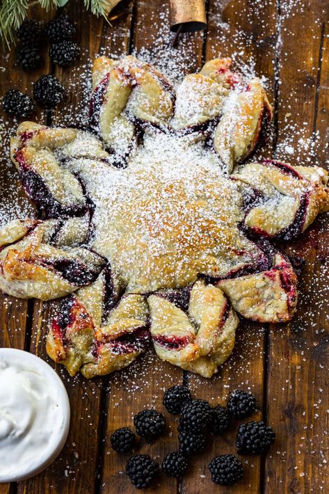 Blackberry Puff Pastry Snowflake - Oh Sweet Basil Blackberry Puff Pastry, Puff Pastry Snowflake, Snowflake Recipes, Blackberry Filling, Blackberry Dessert, Breakfast Cakes, Oh Sweet Basil, Easy Puff, Baking Lessons