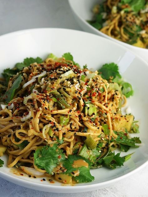 Sesame Cucumber Noodles, Sesame Pasta Salad, Seasame Noodles, Salad With Sesame Ginger Dressing, Cucumber Noodle Salad, Meatless Dinner Recipes, Salad Base, Sesame Noodle Salad, Main Course Salads