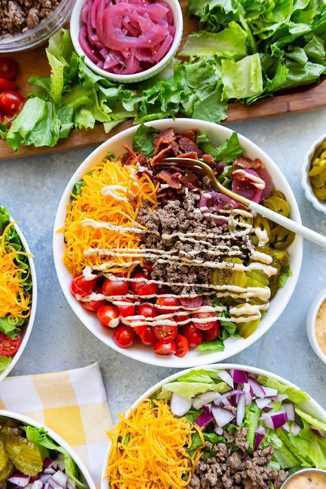 Burger Bowls, Power Bowls, Healthy Lunch Meal Prep, Burger Sauce, Lunch Meal Prep, Cheeseburger, Healthy Lunch, Main Dish Recipes, Soup And Salad