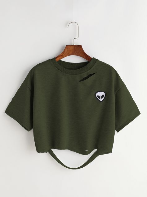 Shop Alien Patch Ripped Crop T-shirt online. SheIn offers Alien Patch Ripped Crop T-shirt & more to fit your fashionable needs. Alien Patch, Ripped Tee, Destroyed T Shirt, Ripped Tshirt, Cropped Tee Shirt, Embroidered Crop Tops, Green Tee, Crop T Shirt, Crop Top And Shorts