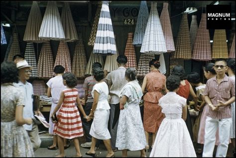 These rare color photos of the Philippines were shot in the 1950s, and they're amazing: http://www.filipiknow.net/philippines-in-the-1950s/ Philippines Fashion, Filipino Clothing, Filipino Fashion, Philippine Art, Filipino Art, Philippines Culture, Filipino Culture, Vintage Photographs, Philippines