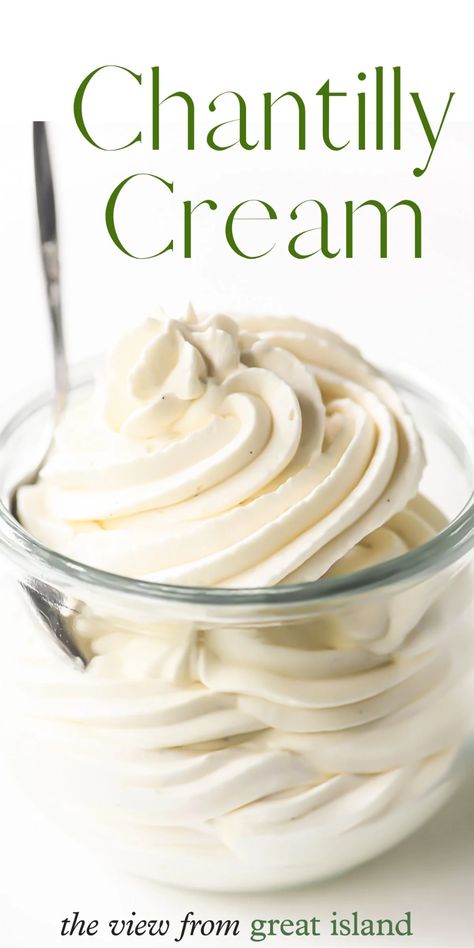 How To Make Chantilly Cream, Savory Whipped Cream, Cream Icing For Cake, Chantilly Icing Recipe, How To Make Whipped Icing, How To Make Whipped Cream, Chantilly Cream Recipe, Whip Cream Recipe, Whip Frosting