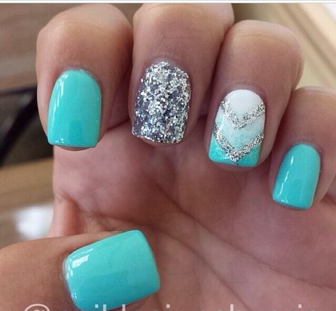 Love! Nails Grey, Silver Nail Designs, Grey Nails, Aqua Nails, Teal Nails, Turquoise Nails, Nails And Toes, Get Nails, Nails Polish