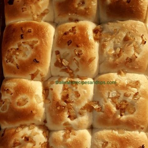 Onion Buns Sandwiches, Onion Buns Recipe, Onion Buns Homemade, Onion Rolls Recipe, Onion Rolls Sandwich, Homemade Buns Easy, Onion Bread Recipe, Onion Bun, Soft Rolls Recipe