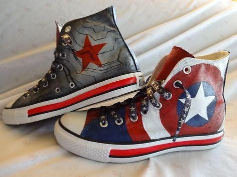 Captain America The Winter Soldier Converse!!!! AWESOME!!!!!! Marvel Clothes, Captain America Winter Soldier, Fandom Fashion, Casual Cosplay, Converse All Star, Converse Shoes, Chuck Taylor All Star, Painted Shoes, Winter Soldier