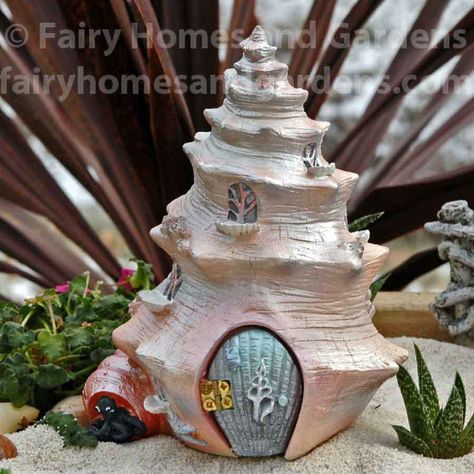 Fairy Homes and Gardens - Sea Shell Shanty Mermaid House, $31.50 (https://www.fairyhomesandgardens.com/sea-shell-shanty-mermaid-house/) Fairy Houses Kids, Solar Fairy House, Mermaid House, Urban Gardening Ideas, Fairy Garden Furniture, Shell House, Fairy House Diy, Fairy Furniture, Faeries Gardens