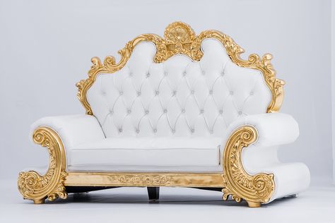 Bride and groom reception chair Wedding Sofa Design, Wedding Sofa, Bedroom Set Designs, Dining Room Design Luxury, Car Interior Upholstery, Sofa Design Wood, Luxury Sofa Design, Elegant Living Room Decor, Royal Furniture