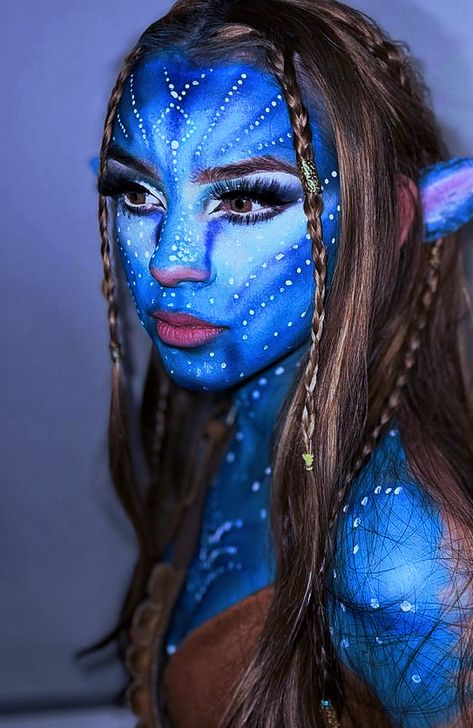 Water Avatar Makeup, Blue Avatar Makeup, Avatar Cosplay Blue, Avatar Makeup Halloween, Avatar Make Up, Avatar Face Paint, Avatar Halloween Costumes, Avatar Dress, Avatar Costume