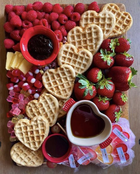 Galentines Brunch Waffle Bar, Valentines Brunch Board, Valentines Brunch Charcuterie Board, Valentines Baby Shower Food, Valentines Breakfast Charcuterie Board, Galentines Party Food Ideas Brunch, Valentine’s Day Brunch Ideas, Galentines Paint, Valentine’s Day Brunch