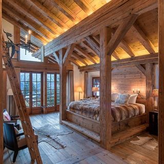 @luxury.chalets.collection • Instagram-Fotos und -Videos Chalet Bedroom, Luxury Chalet Interior, Chalet Interior, Chalet Design, Cabin Living, Timber House, Farmhouse Bedroom Decor, Rustic Living, Rustic Bedroom