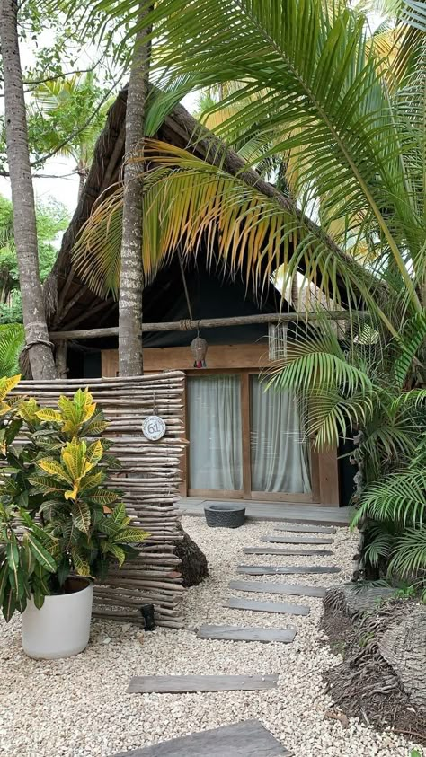 Beach Bungalows Plans, Beach Cabin Aesthetic, Tropical Cabin, Tulum Beach Hotels, Tulum House, Beach Cottage Design, Beach Shacks, Tropical Beach Houses, Beach Chalet