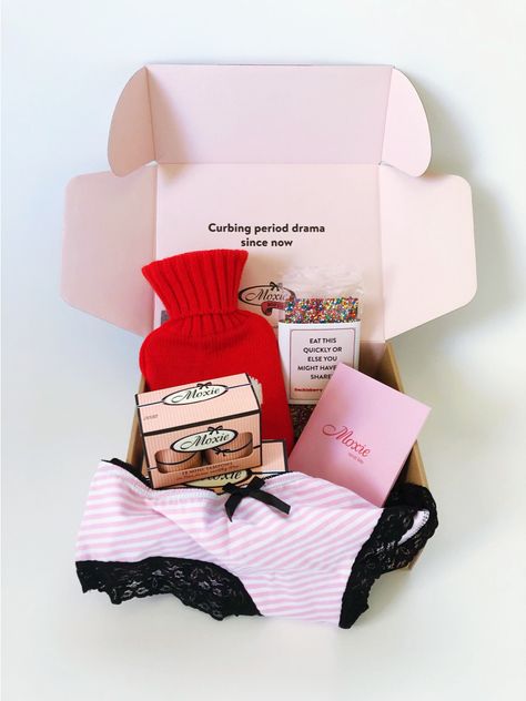 REVIEW: Moxie ‘Welcome to Periods’ Subscription Box // Somewhere Between -- #subscriptionbox #tweengifts Period Pack, Period Box Ideas For Girlfriend, Period Care Package, Period Box Ideas, Period Party, Period Box, First Period Kits, Period Kit, First Period