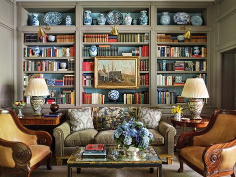 Cozy Library, Maximalist Home, Bunny Williams, Home Libraries, Library Design, Southern Home, A Living Room, Home Library, House And Home Magazine