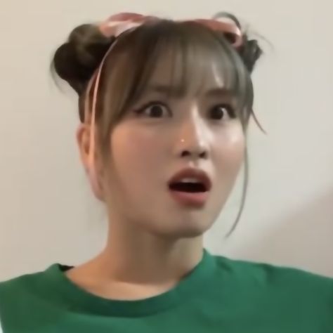 twice meme icons momo Twice Meme, Black And White Stickers, Text Memes, Dara Kpop, Twice Kpop, Meme Stickers, Hirai Momo, Memes Kpop, Very Funny Pictures