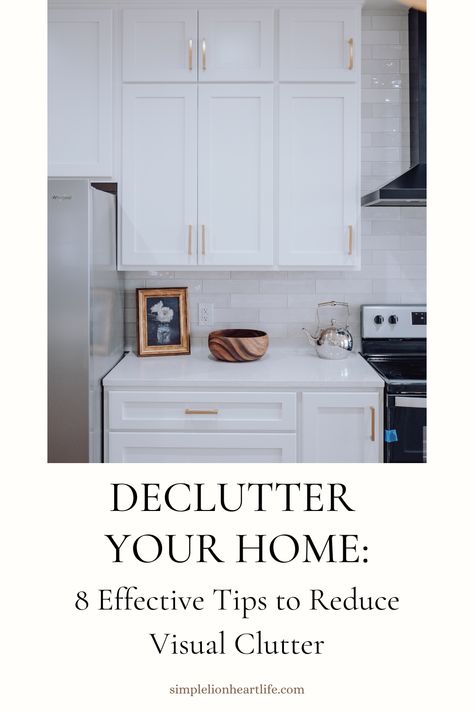 Are you overwhelmed by visual clutter in your home?🌟 Check out our 8 effective tips to declutter your home and create the space you've always dreamed of 😍💫 Minimalism Home Interior, Realistic Cleaning Schedule, Live On Purpose, Things To Declutter, Visual Clutter, Simplify Your Home, Live With Intention, Simple Living Lifestyle, Decluttering Inspiration