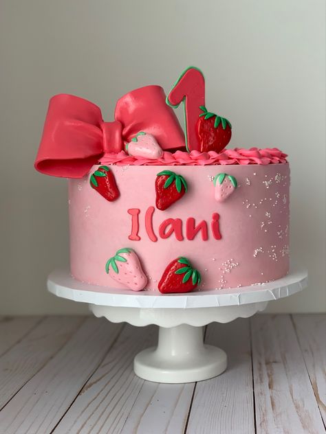 Strawberry Cake For Baby Girl, Very Berry First Birthday Cake, Strawberry Cake 1st Birthday, First Birthday Berry Cake, Strawberry Theme Cake, Strawberry Cake Design, Berry First Birthday Cake, 1st Bday Cake, Strawberry Birthday Cake