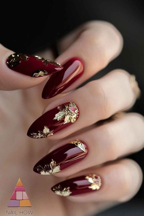 Burgundy Design Nails, Burgundy Gold Nail Designs, Wedding Red Nails, Gold And Burgundy Nails, Burgundy Gold Nails, Gold Red Nails, Red Burgundy Nails, Burgundy And Gold Nails, Red Gold Nails