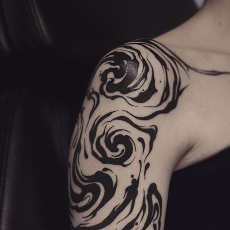 Unique Elbow Tattoo, Abstract Shoulder Tattoo, Abstract Water Tattoo, Heavy Blackwork Tattoo, Abstract Tattoo Men, Black Arm Tattoo, Swirl Tattoo Designs, Abstract Lines Tattoo, Tattoo On Black Skin