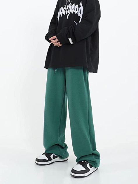 Baggy Wide Leg Sweatpants, Wide Leg Green Pants, Green Sweat Pants Outfits, Green Sweatpants Outfit, Sweatpants Aesthetic, Dark Green Pants, Oversized Sweatpants, Green Sweatpants, Sweats Outfit