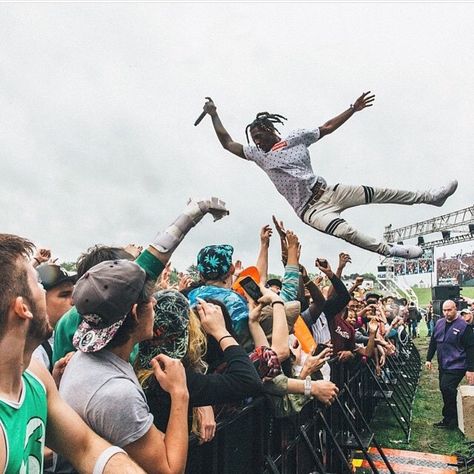 Stage diving turned a couple thousand people to my pool Stage Dive, Human Movement, Mosh Pit, The Crown, Pose Reference, More Photos, Instagram Account, Diving, See More