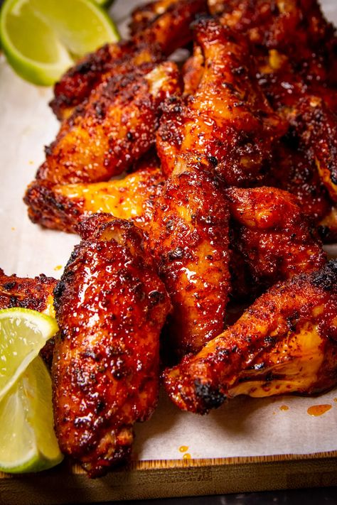 Traeger Wings, Traeger Chicken, Smoked Turkey Wings, Chicken Wing Recipe, Best Chicken Wing Recipe, Smoked Wings, Chicken Breast Crockpot Recipes, Wing Recipe, Smoked Chicken Wings