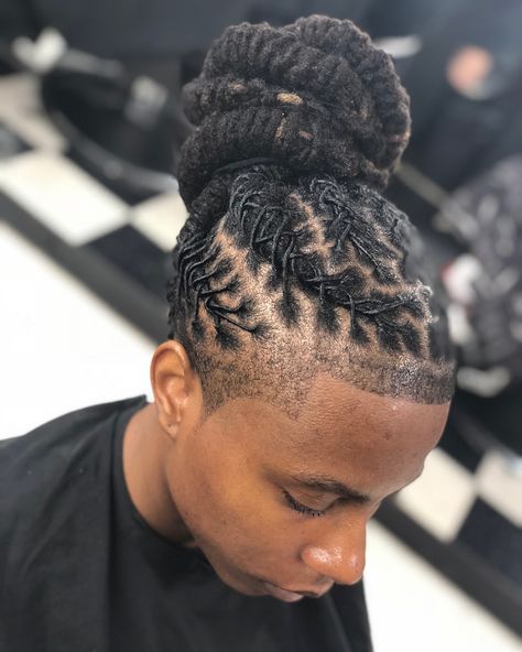 Stylist/Barber @lux_n_locs ... Model: #atlantaloctician #atlantanaturalhair #atlantadreads #newyorkstylist #lastylist #bestlocticianintheworld #locstylesformen #dreads #dreadlocks #dreadlocks #locs #curlyhair # #music #art #atlanta #miami  #vegas #eyecandy #menwithbeards #braids #twist #celebrity #king #body #naturalhair Dreadlocks Styles For Women Black, Loc Hairstyles For Men, Locks Hairstyles, Mens Dreadlock Styles, Lock Styles, Dread Hairstyles For Men, Mens Dreads, Dread Braids, Locs Styles