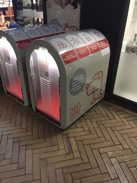 This Stall For Your Dog Outside A Super Market In Copenhagen Vending Machines, Rubik's Cube, Lock Up, Toilet Seat Cover, Vending Machine, Dog Park, Dog Houses, Dog House, Grocery Store