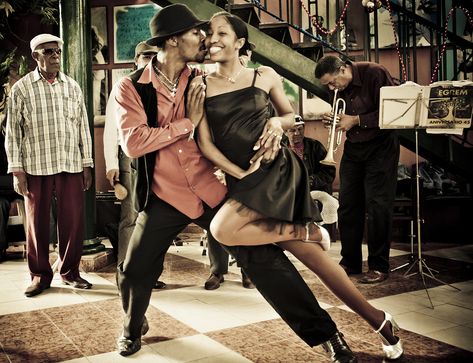 Cuba is all about the Salsa so why not take the opportunity to take a lesson while you're there and join in with the locals. Salsa Moves, Cuban Salsa, Social Dance, Havana Nights, Dance Like No One Is Watching, Salsa Dancing, Fashion Friday, Havana Cuba, Learn To Dance