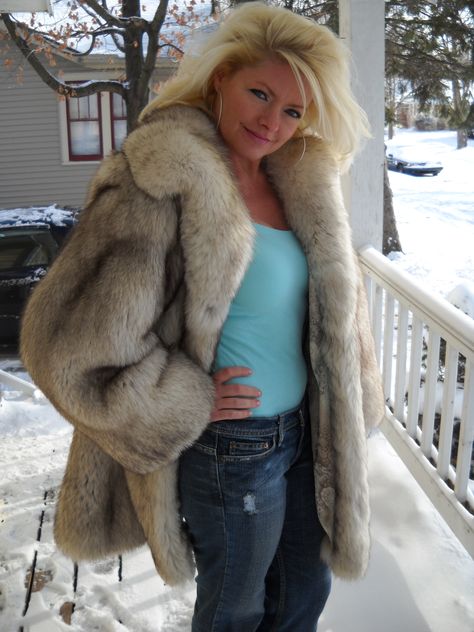 Another Luxury Blue Fox Fur. Keeping warm and snug in the snow! http://luxuryfurs4less.com Fabulous Fox, Fox Fur Jacket, Coyote Fur, Fabulous Furs, Fox Fur Coat, Fuzzy Sweater, Fur Fashion, Fox Fur, Powerful Women