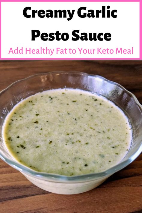 Keto Cream Sauce For Vegetables, Steak With Pesto Sauce, Garlic Pesto Sauce, Easy Pesto Sauce, Healing Meals, Adkins Recipes, Pesto Cream Sauce, Keto Sauce, Pesto Sauce Recipe