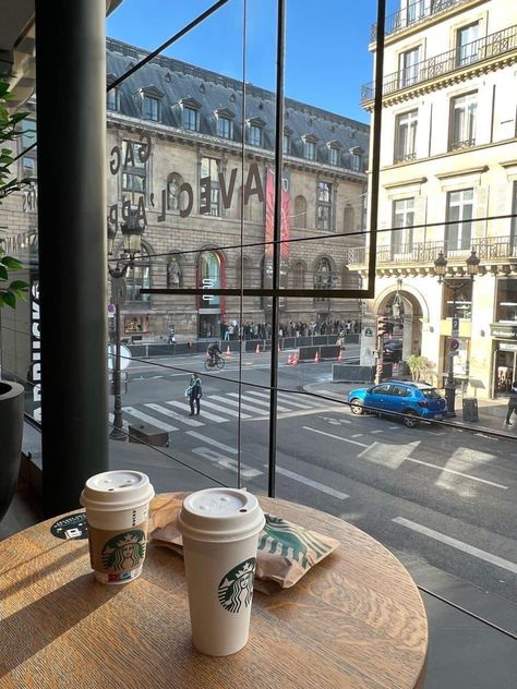 London Starbucks Aesthetic, Paris Coffee Aesthetic, Coffee Paris Aesthetic, Starbucks Aestethic, Cafe Starbucks Aesthetic, Starbucks In Paris, Joseph Core, Paris Starbucks, Starbucks Coffee Aesthetic