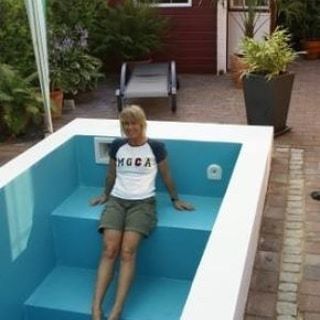 custombuiltspas.com (@custom_built_spas) • Instagram photos and videos Small Pools Backyard, Cocktail Pool, Small Inground Pool, Kleiner Pool Design, Pools For Small Yards, Diy Hot Tub, Small Swimming Pools, Diy Swimming Pool, Mini Pool