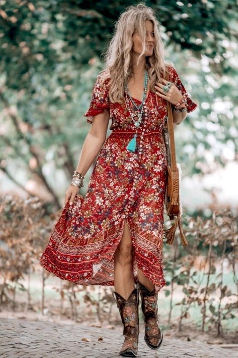 Bohemian Fall Outfits, Country Chic Dresses, Boot Outfit Ideas, Salty Crush, Vacation Outfit Inspiration, Dresses By Style, Western Vibes, Bohemian Fall, Ideas For Outfits