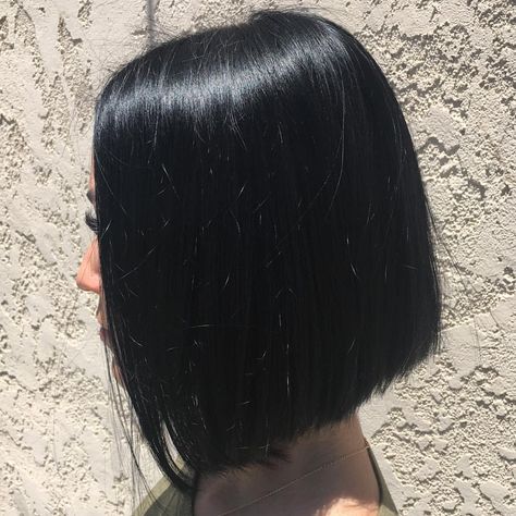 Pitch Black Hair, Black Bob, Lady A, Back In Black, Pitch Black, Bob Cut, Long Beach, Back To Black, Hair Salon