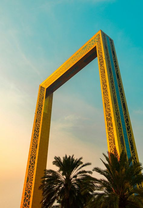 Dubai Pics, World Expo 2020, Spa Ceylon, Arabian Nights Aesthetic, Nights Aesthetic, Dubai Holiday, Middle East Countries, Dubai Frame, Uae Flag