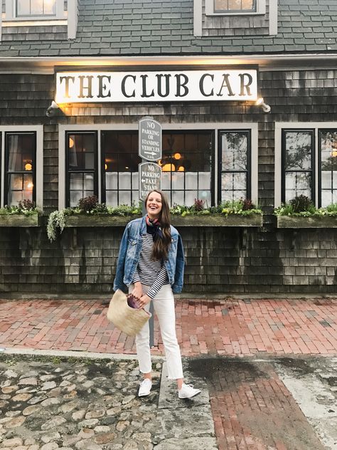 The Ultimate Nantucket Guide Plus My Trip Recap Newport Rhode Island Outfits September, Nantucket Spring Outfit, Cape Cod Outfit Spring, Boston Trip Outfits Summer, Nantucket Aesthetic Outfits, Cape Cod Outfit Fall, Nantucket Instagram Photos, Fall Nantucket Outfits, Nantucket Fashion Summer