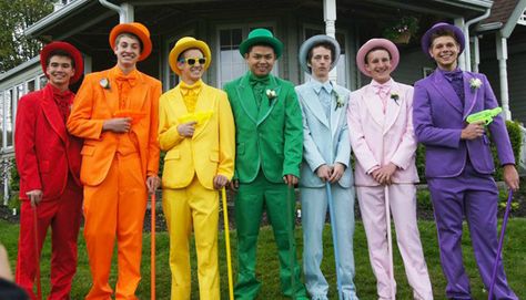 Awkward Prom Photos, Funny Prom, Tuxedo Colors, Photo Fails, Suits Prom, Prom Date, Rainbow Wedding, Prom Photos, Purple Guy