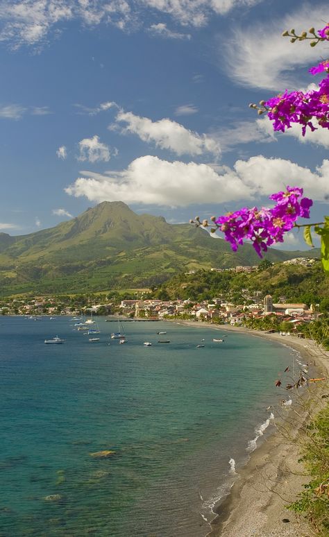 Martinica Martinique Aesthetic, Martinique Island, Brazil Aesthetic, Cali Life, Reunion Island, Summer 2025, Promised Land, Holiday Vibes, Hot Girl Summer