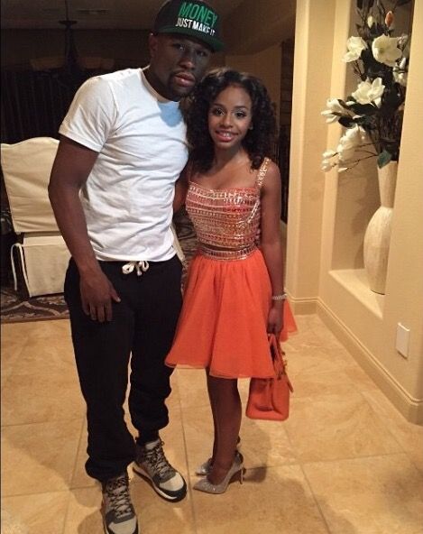 Floyd Mayweather with daughter Iyanna Floyd Mayweather, Stacked Jewelry, Baby Fever, First Love, Celebrities, Saying Goodbye, I Love, Pins