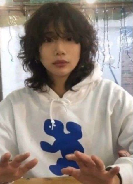 Curly Asian Hair, Short Hair Tomboy, Hair Inspiration Short, Shot Hair Styles, Mullet Hairstyle, Dye My Hair, Hair Reference, Short Hair Haircuts, Asian Hair