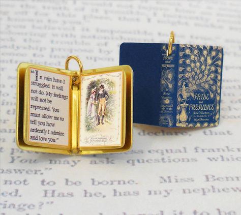 Tiny Charms Play Tribute to Cherished Classic Books - My Modern Met Book Bracelet, Persuasion Jane Austen, Pride And Prejudice Book, Charming Quotes, Book Necklace, Miniature Book, Tiny Charm, Book Jewelry, Custom Book