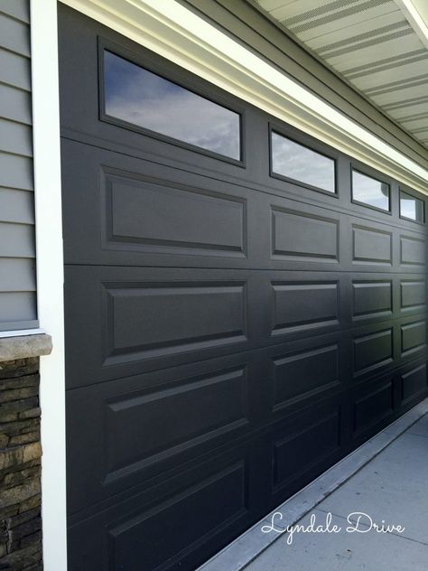 Got Paint? Painting the Garage Door Black Grey Garage Doors, Black Garage Door, Black Garage Doors, Aluminium Garage Doors, Garage Door Colors, Metal Garage Doors, Garage Door Paint, Aluminum Garage, Black Garage