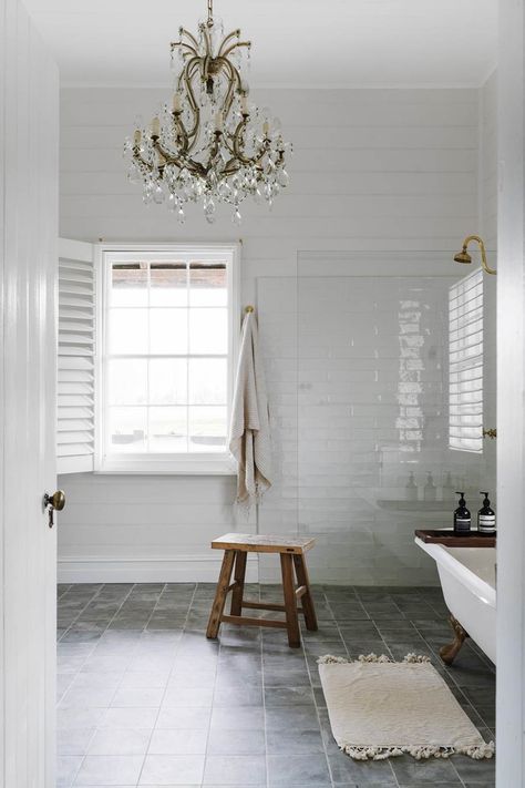 These 11 chandeliers do more than simply brighten a room, they add life and elegance to an otherwise mediocre space, elevating it to another level. Antique White Usa, Country Style Bathrooms, Country Style Magazine, Oz Design Furniture, Cottage Bathroom, Country Bathroom, Melbourne House, Farm Stay, Bathroom Tiles