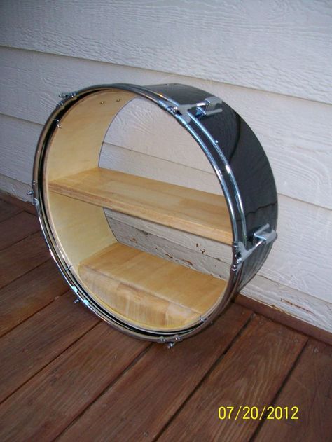 New shelf made of out an old drum. | Drums en more | Pinterest Drum Shelf, Drum Furniture, Drum Lessons For Kids, Music Themed Bedroom, Music Furniture, Music Room Ideas, Music Bedroom, Drum Room, Drums Art