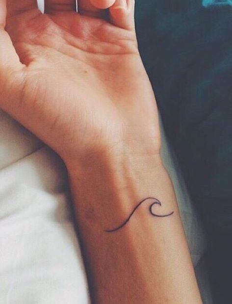 Wave Tattoo Foot, Wave Tattoo Wrist, Town Tattoo, Tattoo Wave, Wave Tattoos, Small Wave Tattoo, Simple Wrist Tattoos, Pocahontas Tattoo, Surf Tattoo