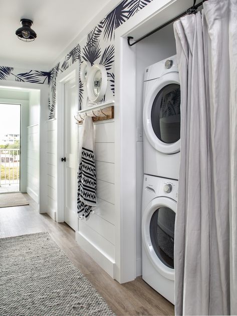 Small Beach Houses, Laundry Room Wallpaper, Small Condo, Condo Remodel, Condo Decorating, Beachfront Condo, Beach House Interior, Beach Bungalows, Beach Rentals