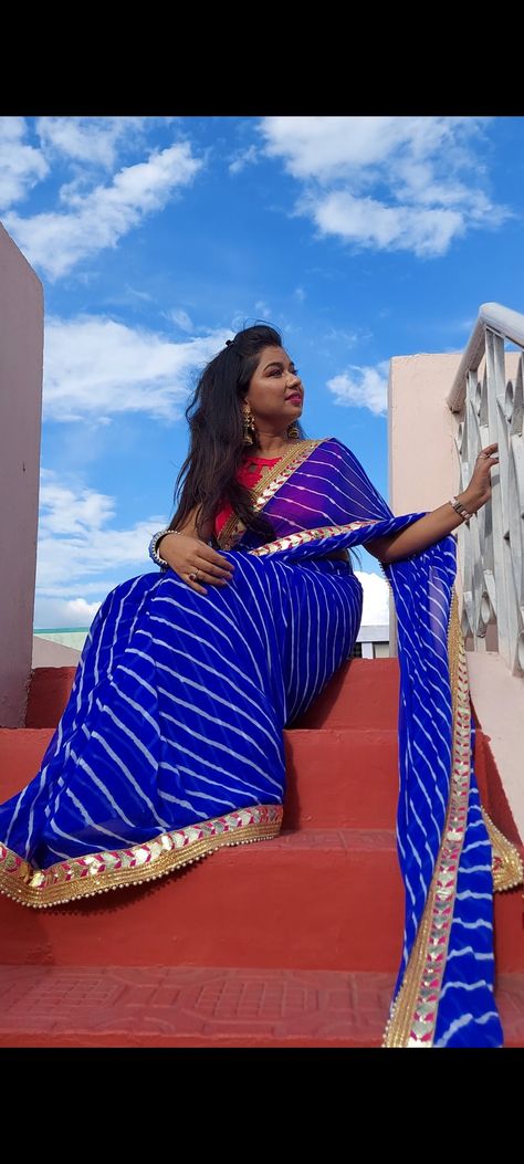 In this picture, I am giving pose for saree photograph at stairs ,#stairphotographyposes#sareephotography#sareeposesforwomem#sareeposeathome#delicatesareepose Saree Poses On Stairs, Poses For Photography, Saree Pose, Photography At Home, Saree Poses, Sitting Poses, Single Photo, Indian Aesthetic, Photoshoot Poses