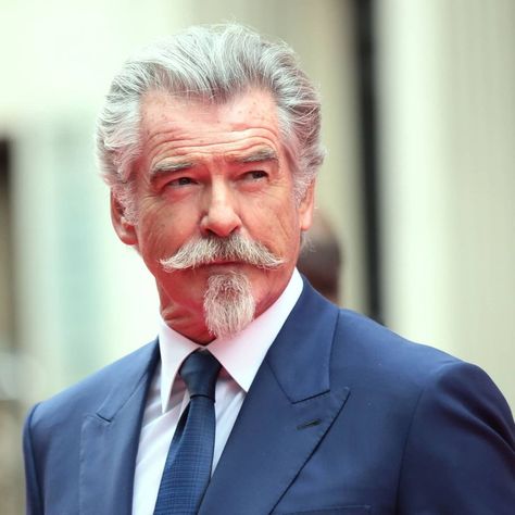 Beard Without Moustache, Van Dyke Beard, James Bond Actors, London Palladium, Goatee Beard, Long Beard Styles, Moustaches Men, Mustache Styles, Mustache Men