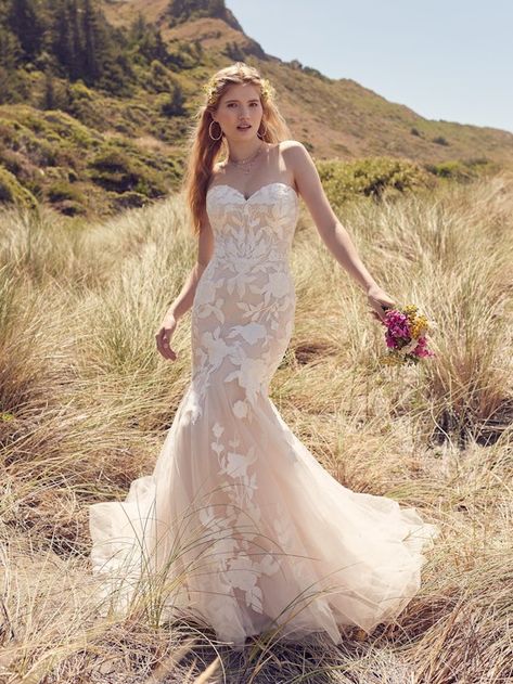 Hattie Lynette Marie by Rebecca Ingram Wedding Dresses and Accessories Maggie Sottero Hattie, Rebecca Ingram Hattie, Mermaid Bridal Dress, Tips For Wedding Dress Shopping, Rebecca Ingram Wedding Dresses, Wedding Dress Fishtail, Princess Style Wedding Dresses, Simple Elegant Wedding Dress, Rebecca Ingram