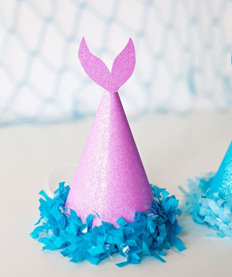 Mermaid Birthday Printables, Tissue Fringe Garland, Diy Jellyfish Decoration, Mermaid Party Hats, Mermaid Party Printables, Party Hat Template, Bee Balloon, Woodland Fairy Party, Mermaid Hat